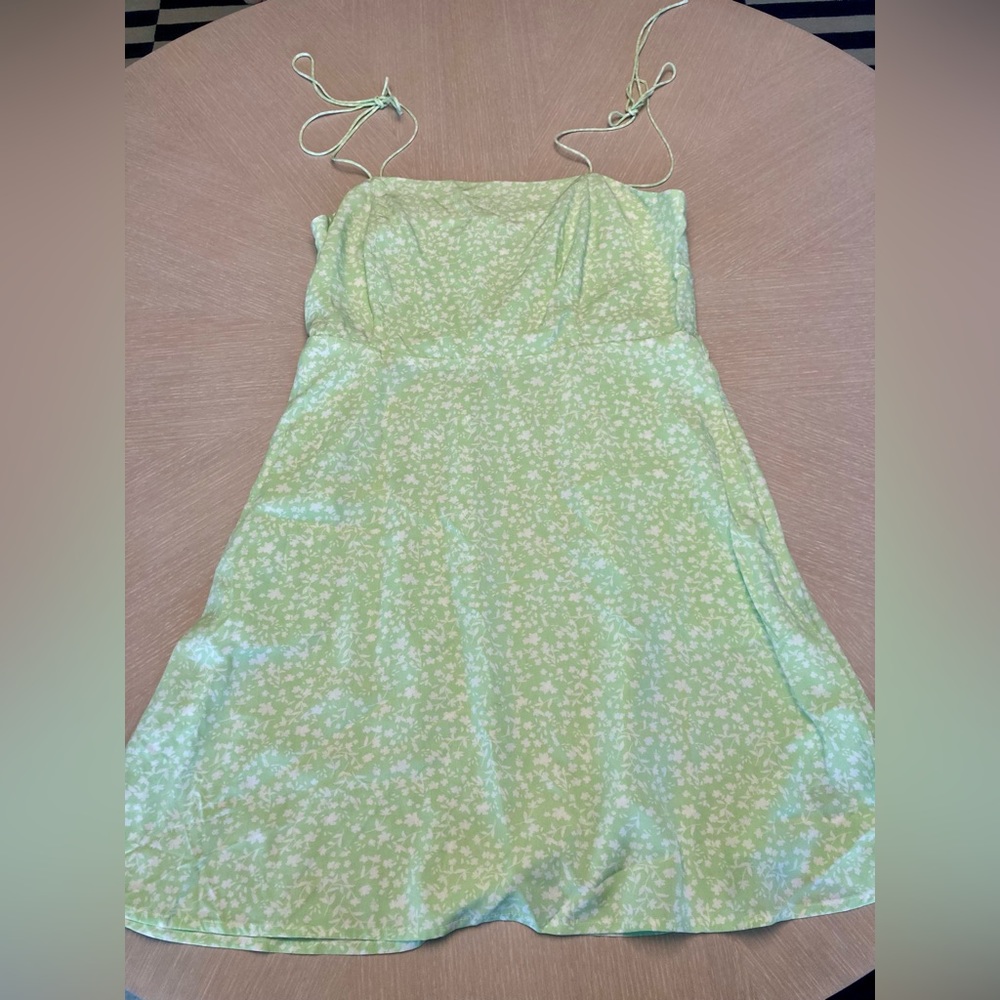 Old Navy - green floral mini dress - tie straps - SZ L